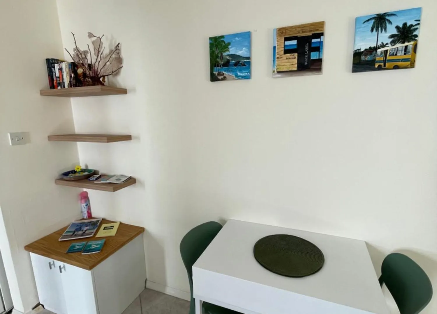 Charming Ground-Floor Studio In South Coast Barbados Μπριτζτάουν